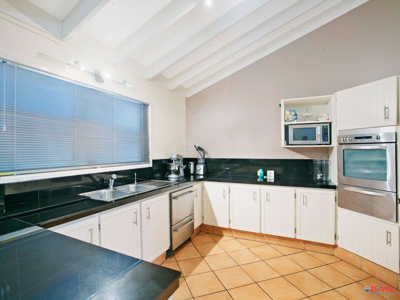 16 Sheena Street, Wellington Point QLD 4160