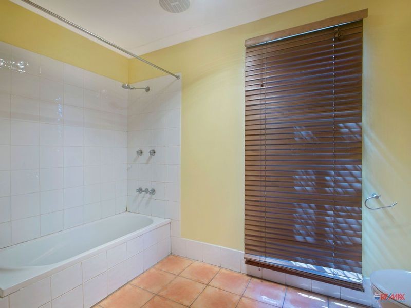 16 Sheena Street, Wellington Point QLD 4160