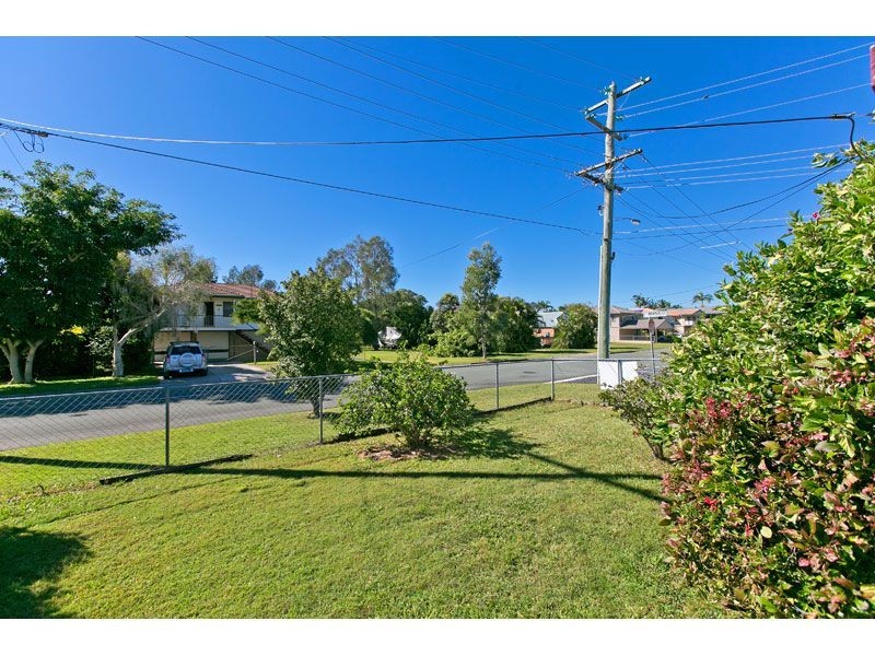 16 Mamala st., Birkdale QLD 4159