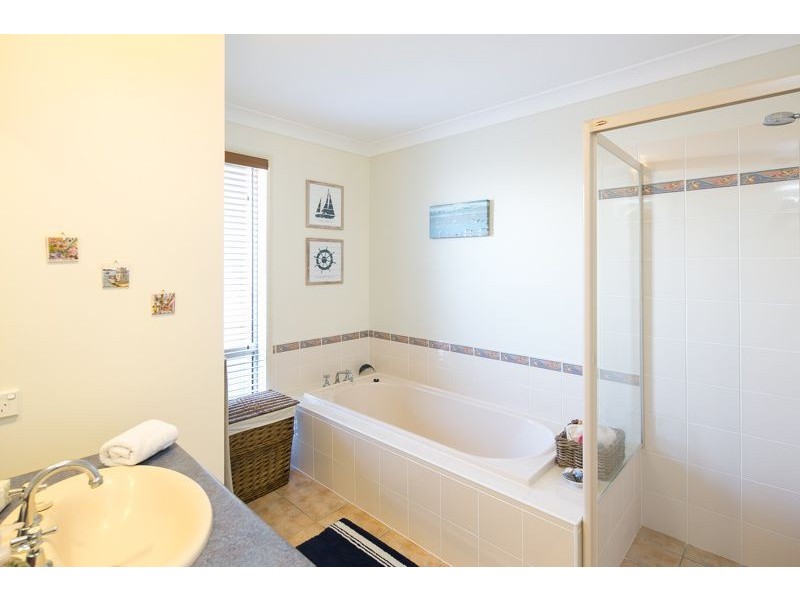 5 Lincoln Close, Alexandra Hills QLD 4161