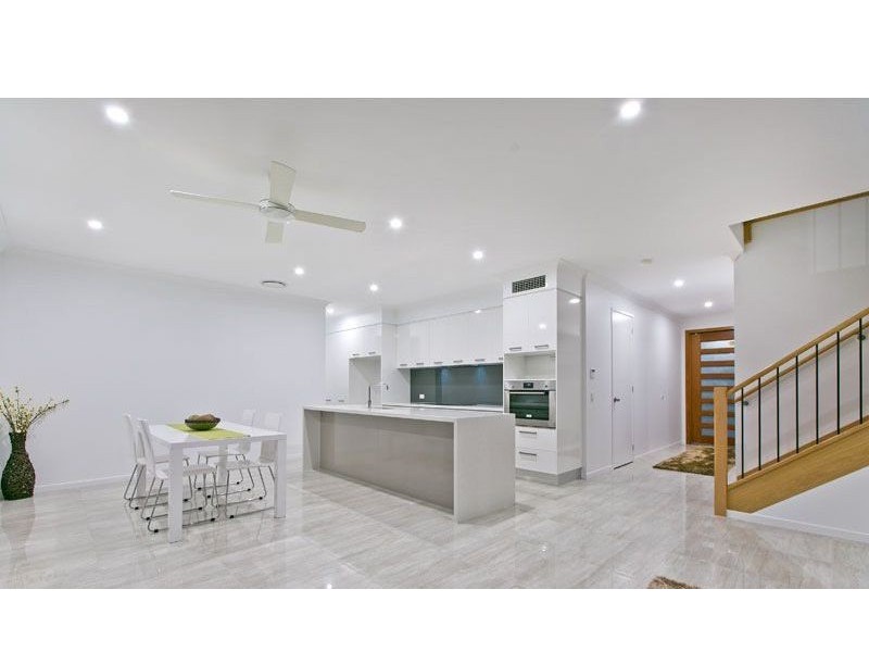 14/10-12 BAINBRIDGE ST, Ormiston QLD 4160