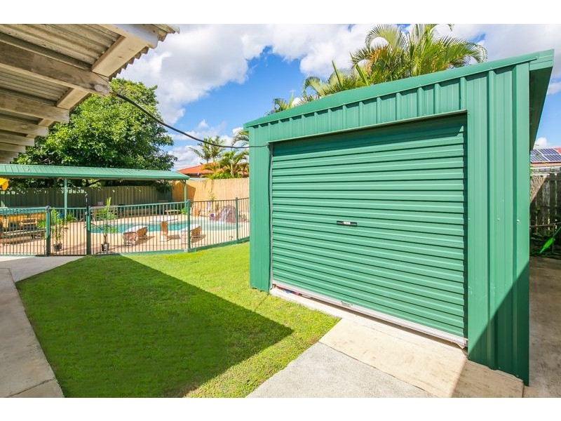 13 Natasha St, Wynnum West QLD 4178