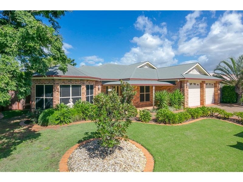 5 Bellevista Crescent, Wellington Point QLD 4160