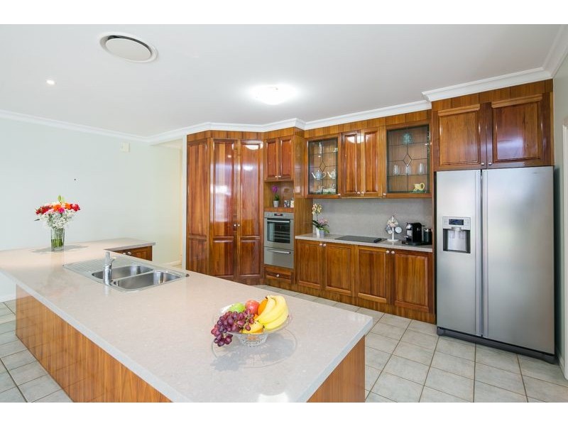 5 Bellevista Crescent, Wellington Point QLD 4160