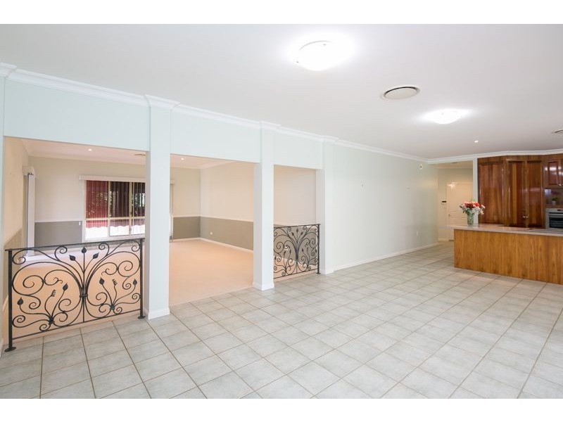 5 Bellevista Crescent, Wellington Point QLD 4160