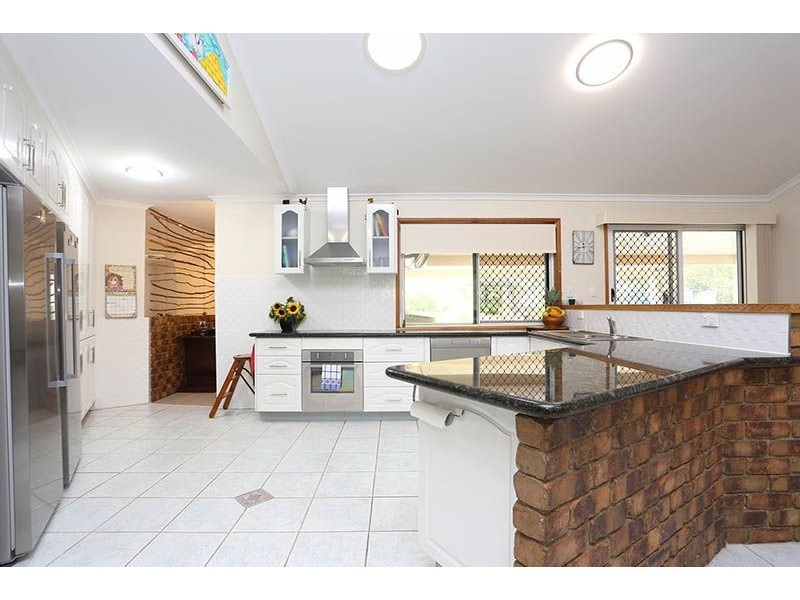 27 Tipuana Dr, Capalaba QLD 4157