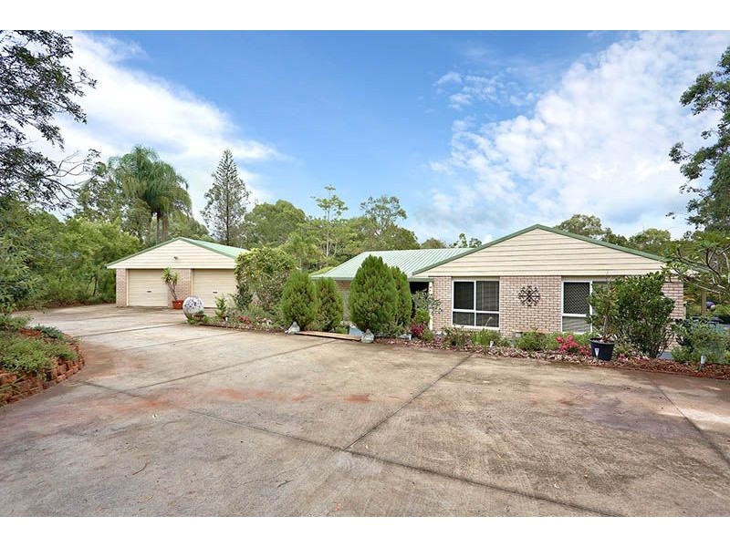 27 Tipuana Dr, Capalaba QLD 4157