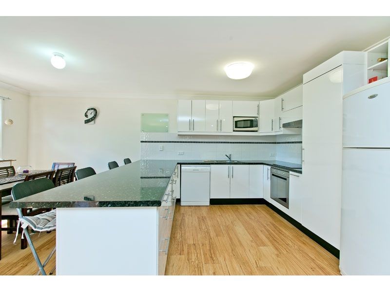 2/3 Butterfield Close, Victoria Point QLD 4165