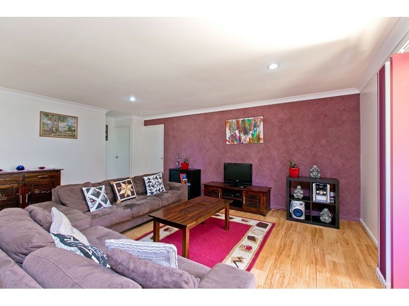 2/3 Butterfield Close, Victoria Point QLD 4165