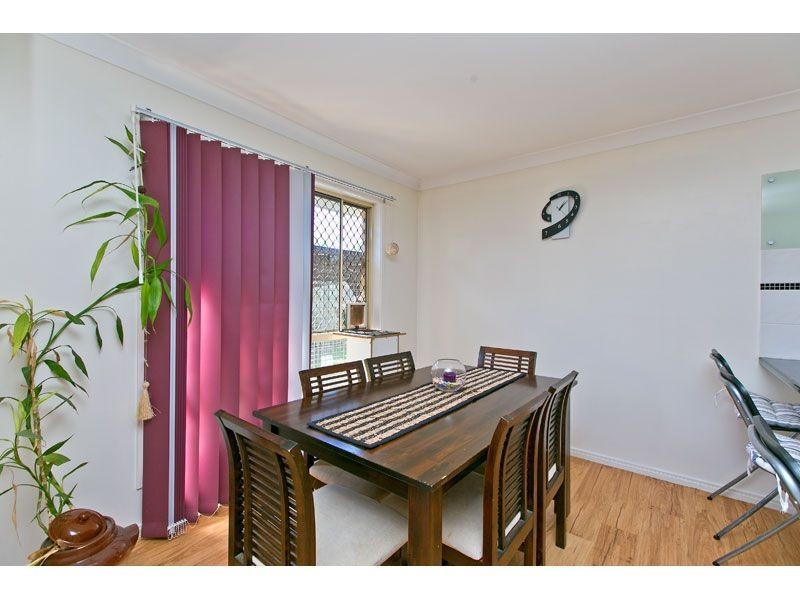 2/3 Butterfield Close, Victoria Point QLD 4165