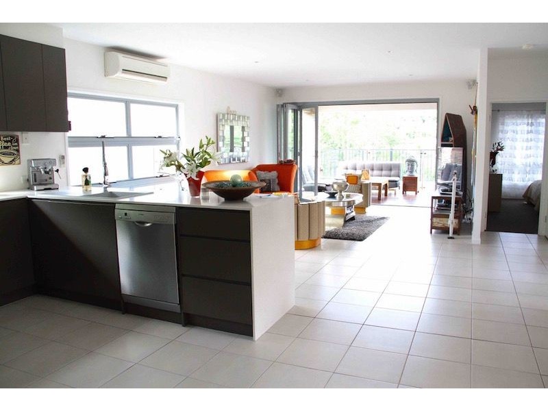 4/37 WONGA ST, Burleigh Heads QLD 4220