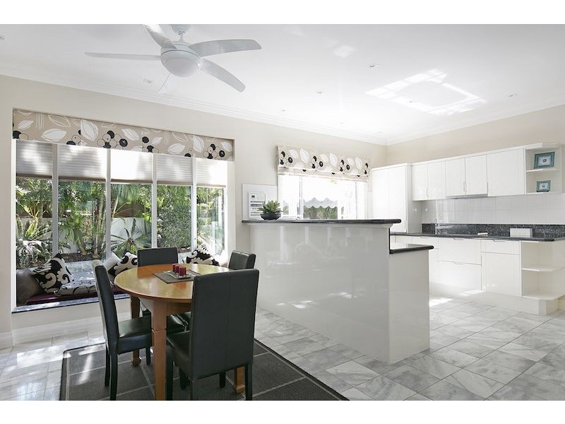 42 ANCHORAGE DRIVE, Raby Bay QLD 4163