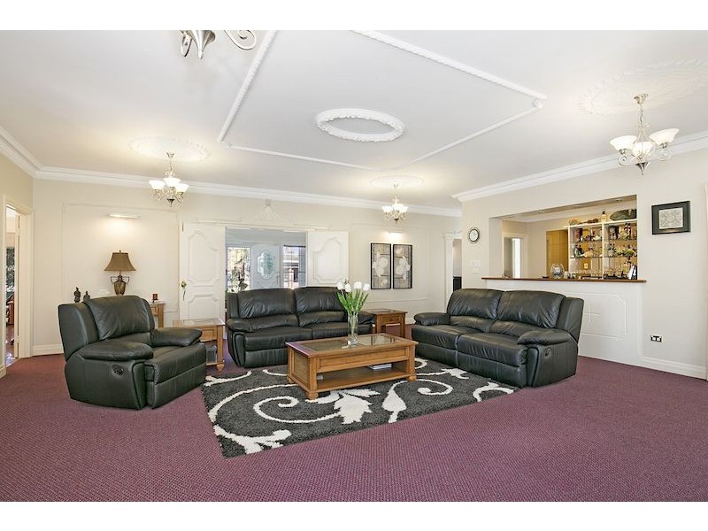 42 ANCHORAGE DRIVE, Raby Bay QLD 4163