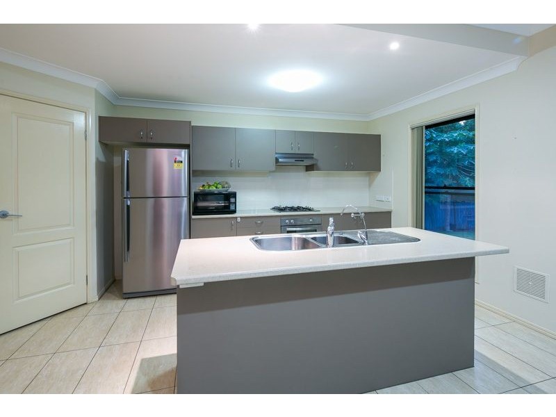 2 JOHN STREET, Manly West QLD 4179