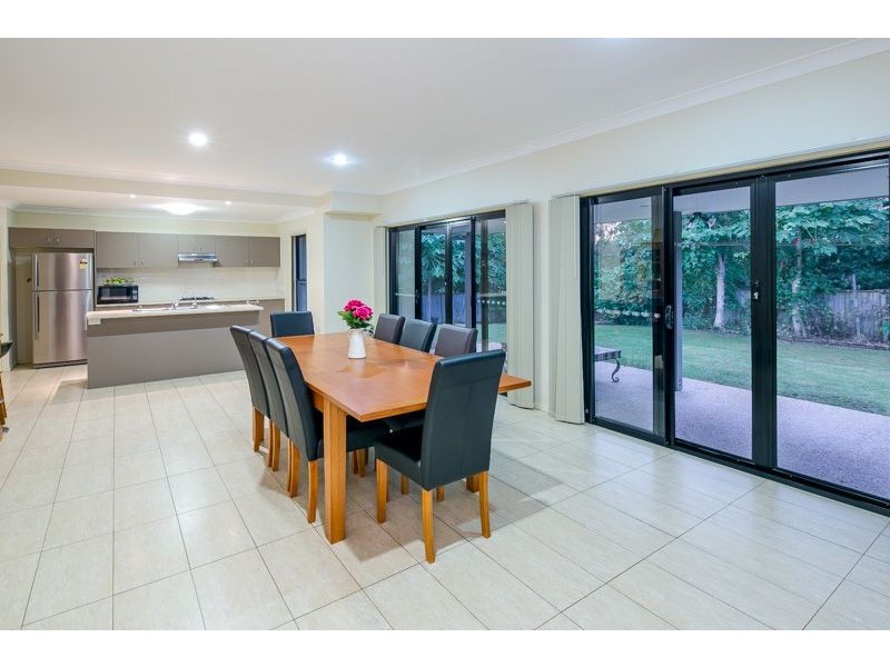 2 JOHN STREET, Manly West QLD 4179