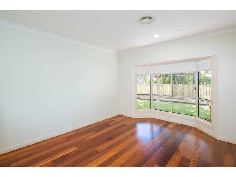 1 Casey Close, Ormiston QLD 4160