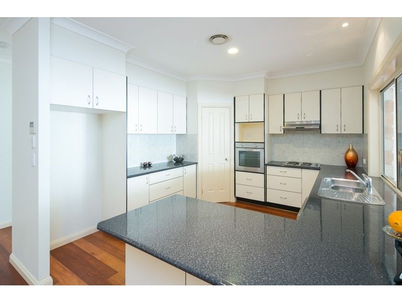 1 Casey Close, Ormiston QLD 4160