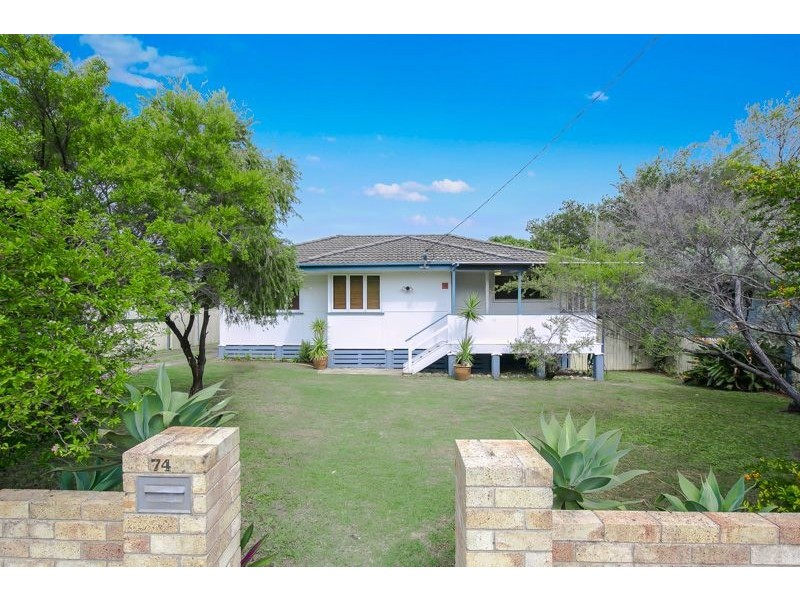 74 Roseneath Parade, Wynnum West QLD 4178