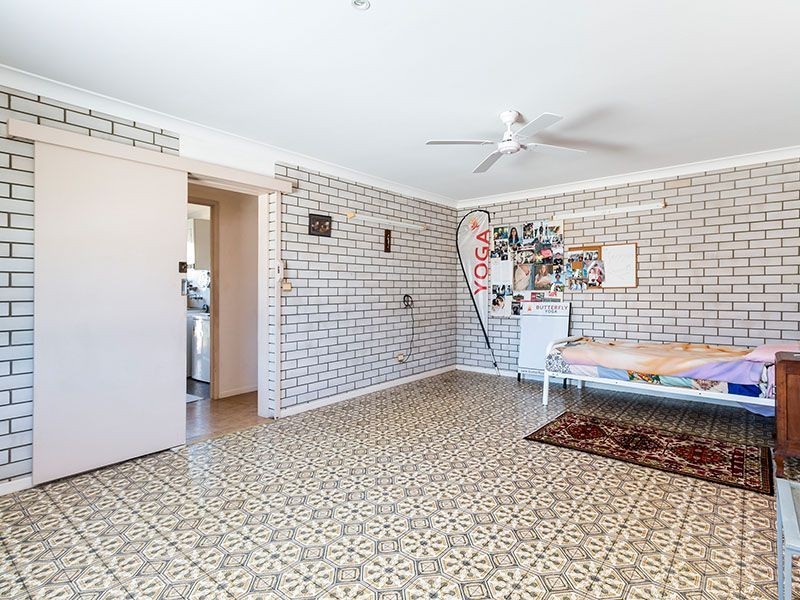 12 BURKE STREET, Capalaba QLD 4157