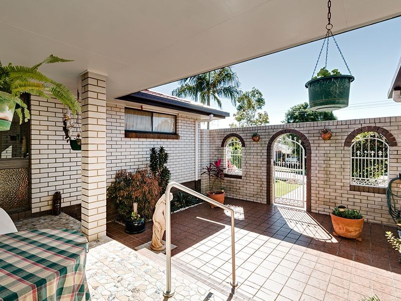 12 BURKE STREET, Capalaba QLD 4157