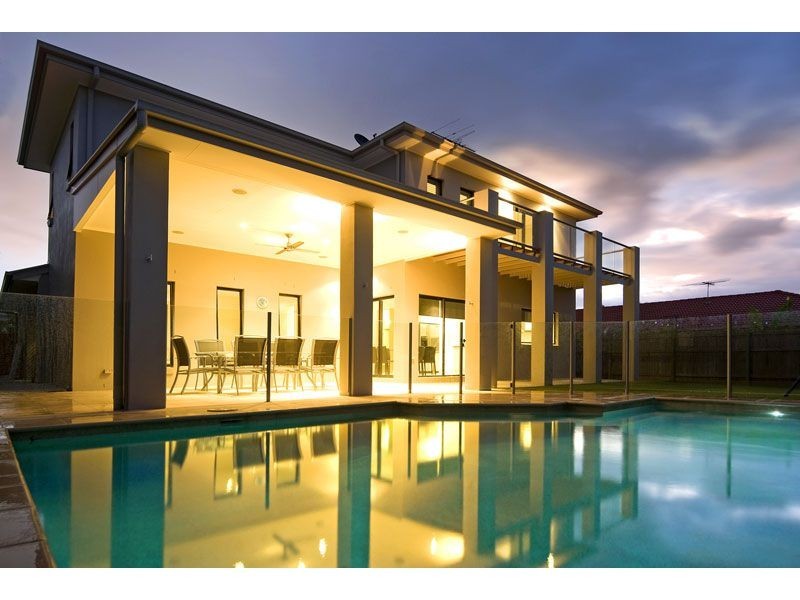 17 Mallan Terrace, Birkdale QLD 4159