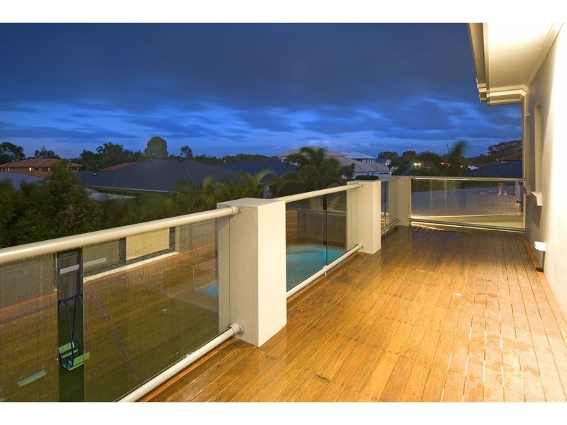 17 Mallan Terrace, Birkdale QLD 4159