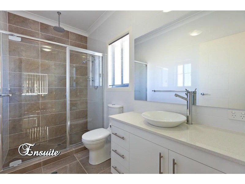 11 Gunadoo St, Thornlands QLD 4164