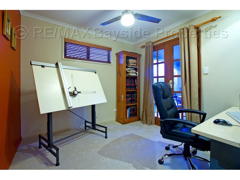 25 Mooroondu Road, Thorneside QLD 4158