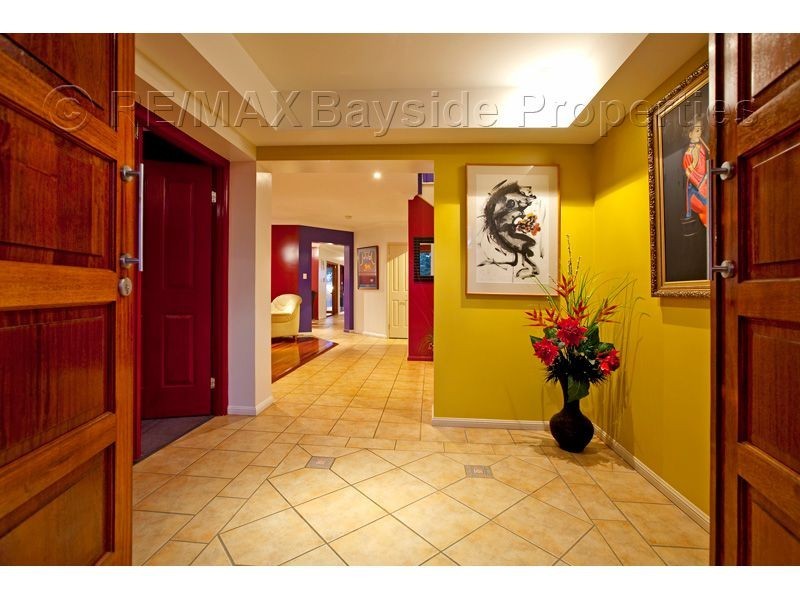 25 Mooroondu Road, Thorneside QLD 4158