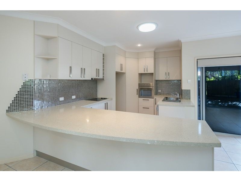 36 Thomas Street, Birkdale QLD 4159
