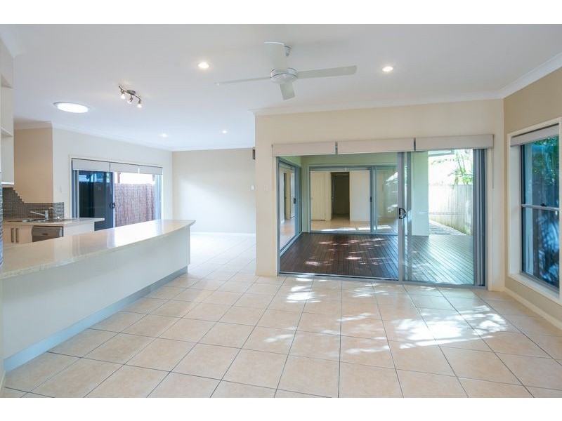 36 Thomas Street, Birkdale QLD 4159