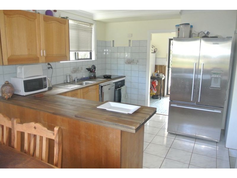 34 Kings Road, Russell Island QLD 4184