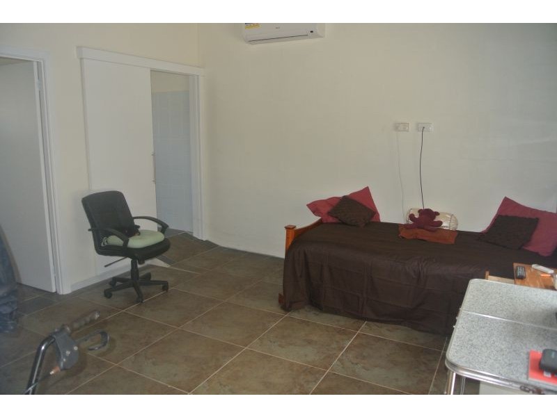 34 Kings Road, Russell Island QLD 4184