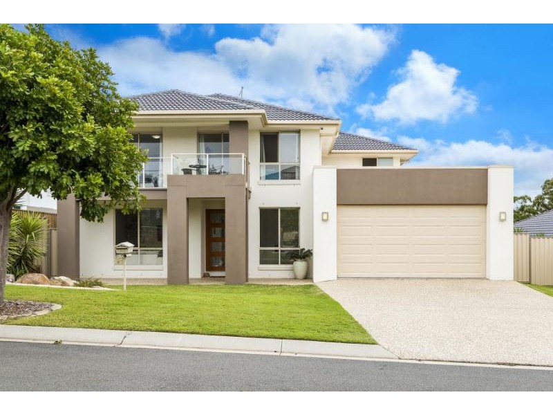 12 Amalia Street, Birkdale QLD 4159