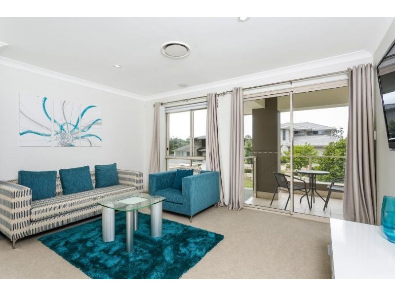 12 Amalia Street, Birkdale QLD 4159