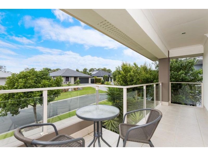 12 Amalia Street, Birkdale QLD 4159