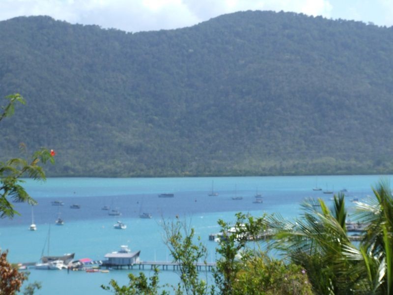 14 Harbour Ave, Shute Harbour QLD 4802