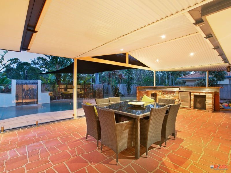 111 Hilliards Park Drive, Wellington Point QLD 4160
