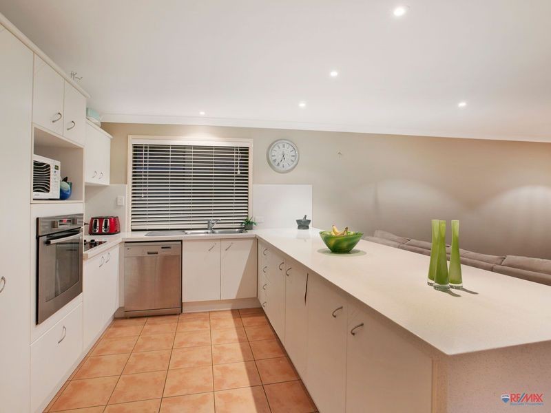111 Hilliards Park Drive, Wellington Point QLD 4160
