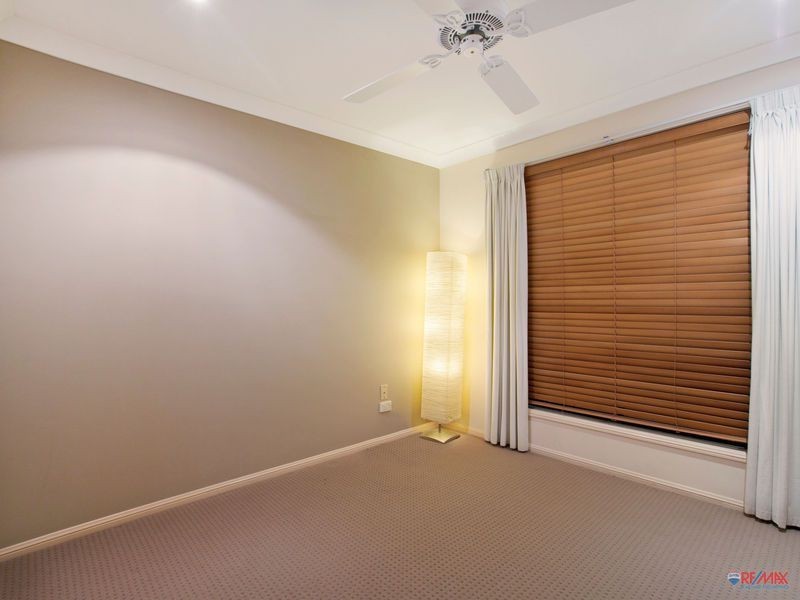 111 Hilliards Park Drive, Wellington Point QLD 4160
