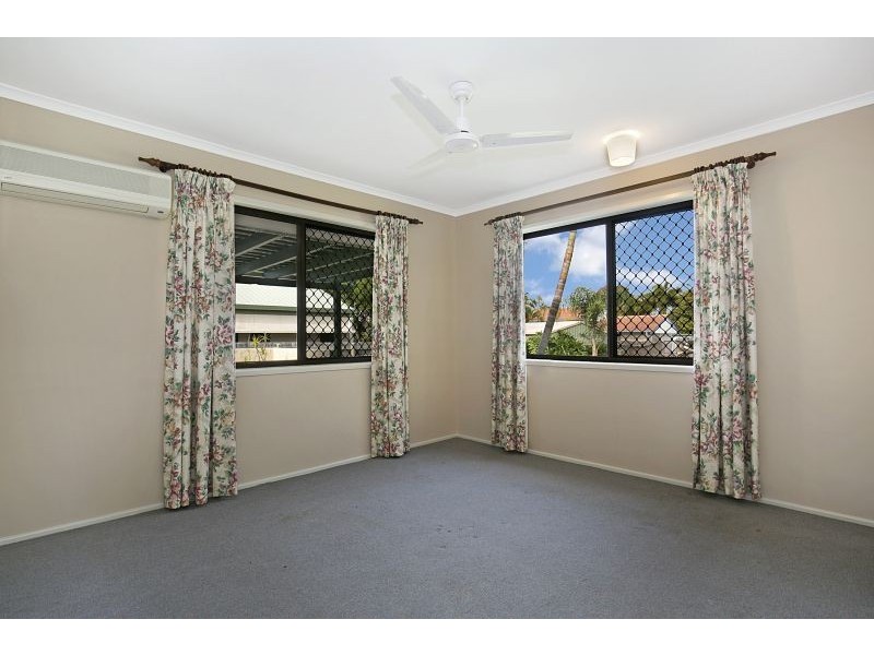 11 Gibson Street, Capalaba QLD 4157