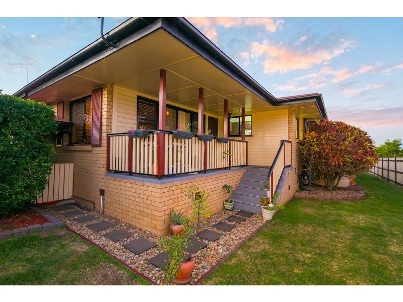 16 Natasha Street, Wynnum West QLD 4178