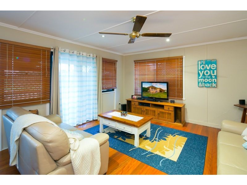16 Natasha Street, Wynnum West QLD 4178