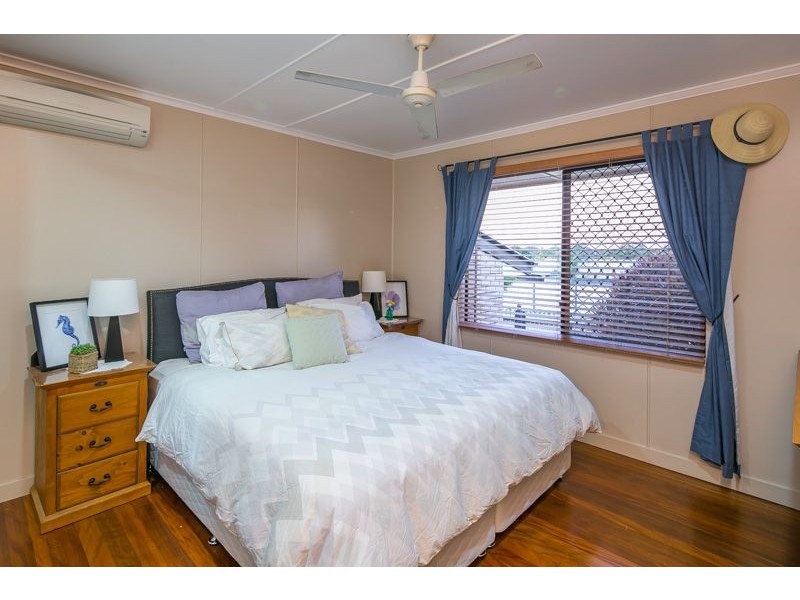 16 Natasha Street, Wynnum West QLD 4178