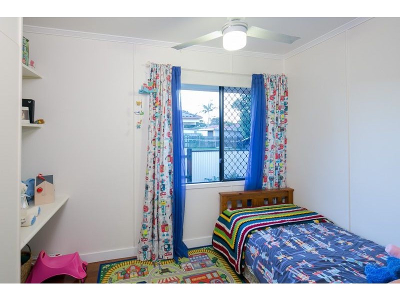 16 Natasha Street, Wynnum West QLD 4178