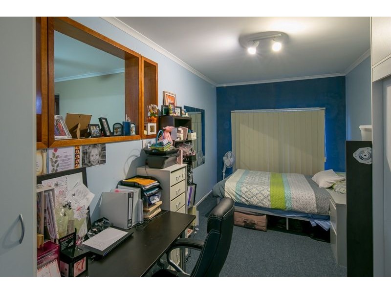 16 Natasha Street, Wynnum West QLD 4178