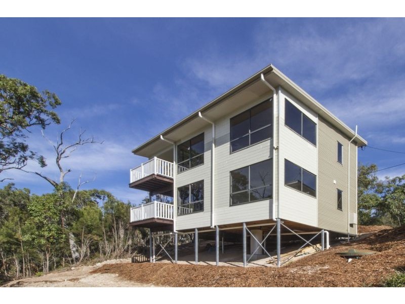 12 Leichhardt St, Russell Island QLD 4184