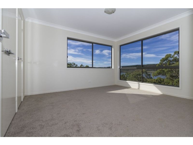 12 Leichhardt St, Russell Island QLD 4184