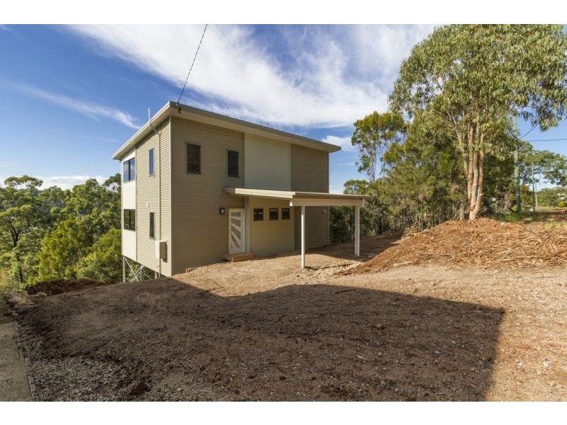12 Leichhardt St, Russell Island QLD 4184