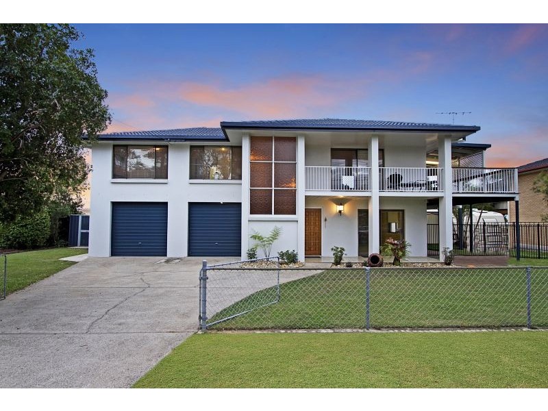 49 Makaha Drive, Birkdale QLD 4159